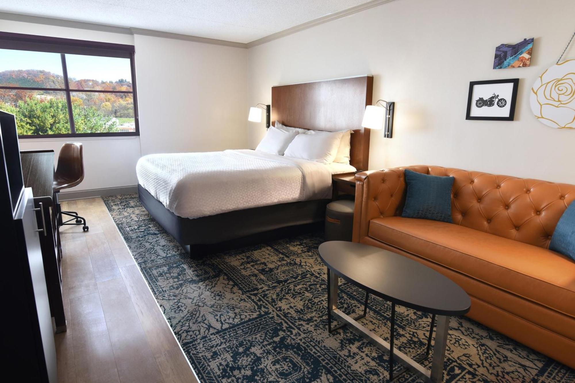 Four Points By Sheraton Йорк Экстерьер фото